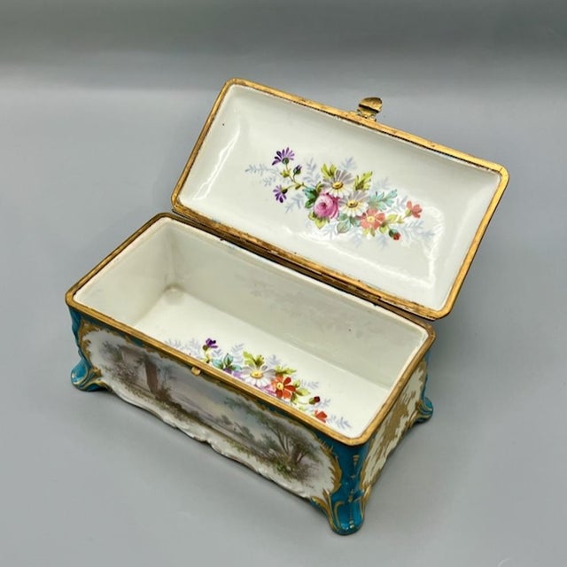Large Louis-Philippe Sèvres Porcelain Casket, 1848 For Sale - Image 6 of 18