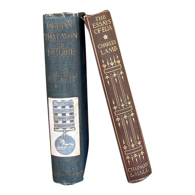 Pair of Mid-Century Italian Peach Onyx Cube Bookends, Estimated 1960s-70s. For Sale