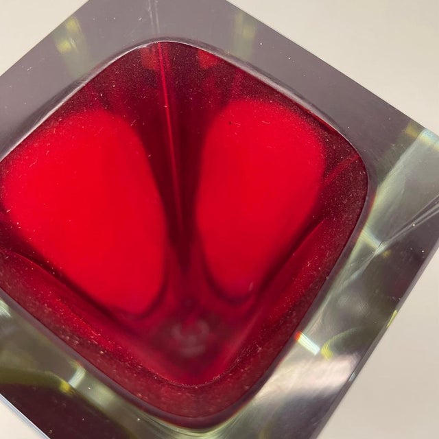 Black Sommerso Murano Glass Cube Vase attributed to Flavio Poli, Italy, 1970s For Sale - Image 8 of 18