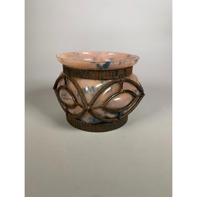 Early 20th Century Art Deco wrought iron and glass vase by Le Lorrain, Nancy, 20th century, 1930 For Sale - Image 5 of 9
