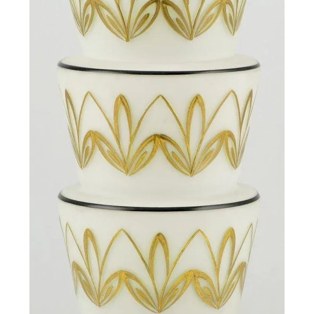 Hand Painted White Glass Art Deco Table Lamp. For Sale - Image 4 of 7