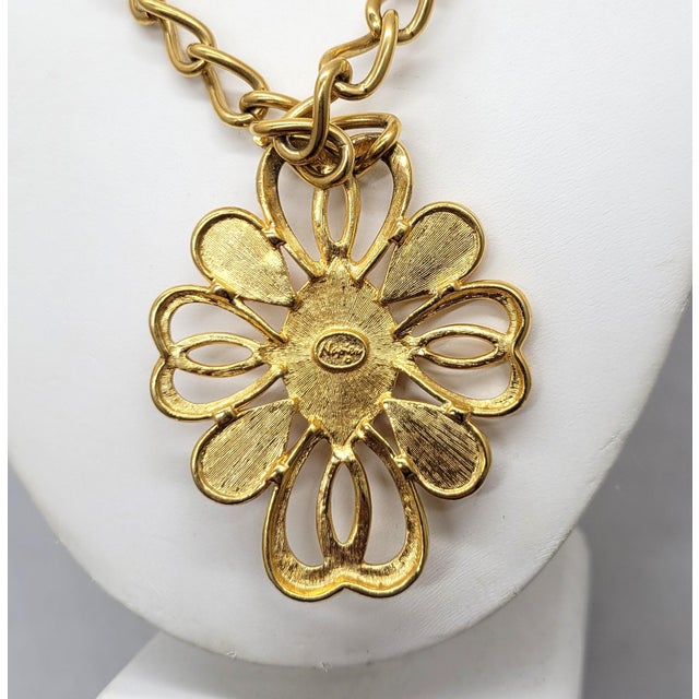 1980s Vintage 1989 Signed Napier Goldtone Cabochon Faux-Garnet Pendant Necklace For Sale - Image 5 of 7