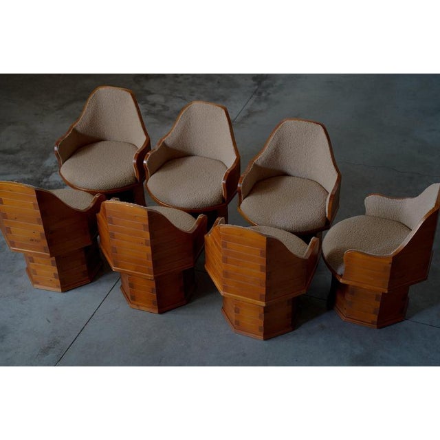 Brown Pine Dining Chairs in Boucle Upholstery, Germany, 1970s, Set of 7 For Sale - Image 8 of 18