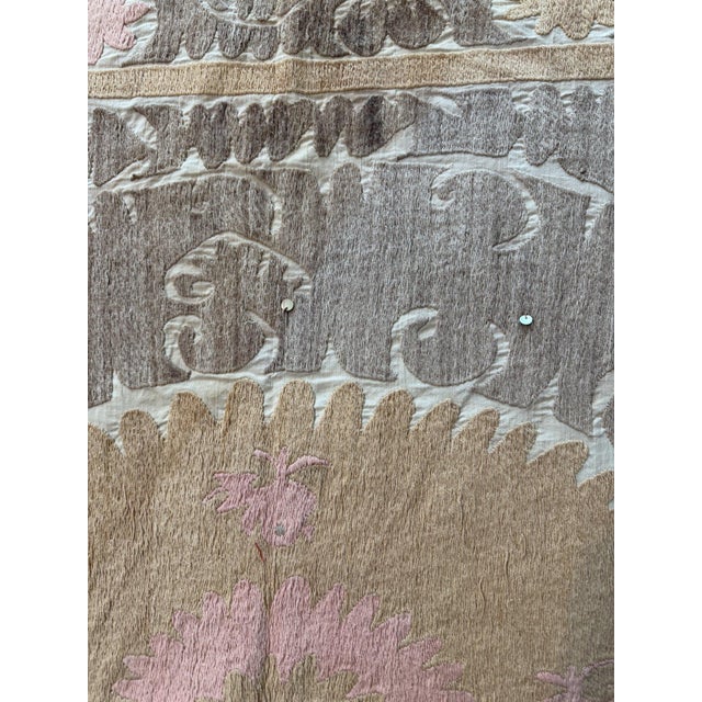 Suzani Wall Hanging Decor - Mid 20th Century Embroidery 4'6'' X 4'9'' For Sale In New York - Image 6 of 10