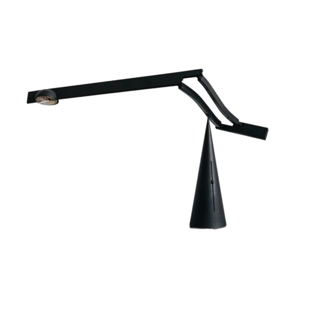 Metal 1980s Sculptural Table Lamp by Mario Barbaglia and Marco Colombo for Italiana Luce For Sale - Image 7 of 8