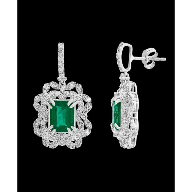 7 Carat Colombian Emerald Cut Emerald Diamond Hanging/Drop Earrings 18Karat Gold For Sale - Image 17 of 18