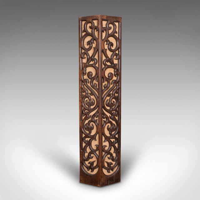 1960s Vintage Oriental Rattan Hexagonal Stand For Sale - Image 10 of 10