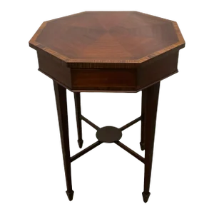 Vintage Federal Style Matched Grain Mahogany Octagonal Side Table