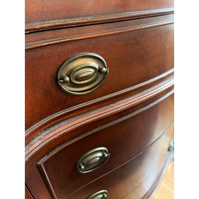 Traditional Drexel Travis Court Mahogany Sideboard For Sale - Image 3 of 6