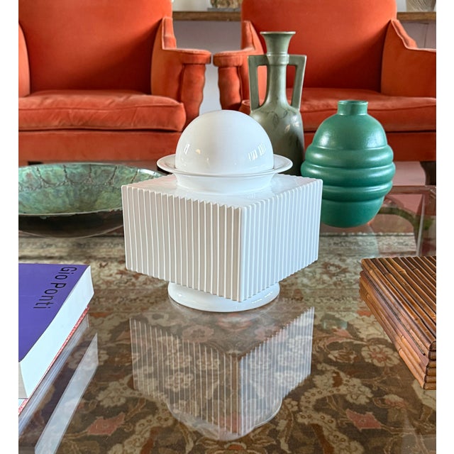 Post-modern white ceramic vase designed by Sergio Asti Cedit Italy 1970s H 27 cm x 20 × 20 cm Marked and signed on the...