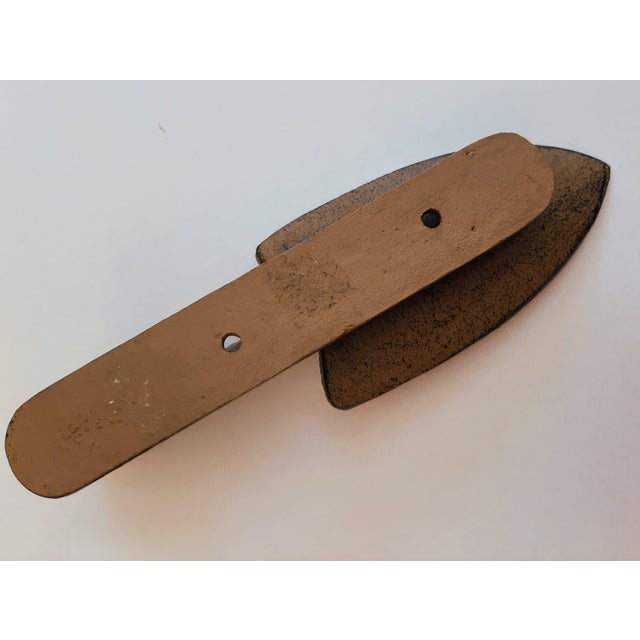 *Rustic Cast Iron Spade Garden Trowel Door Knocker** If you're aiming for cottagecore grandmother vibes, this is the...
