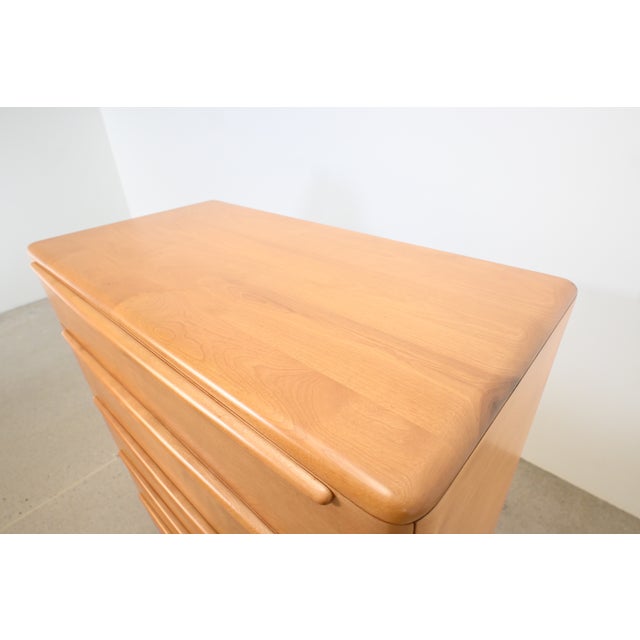 Heywood-Wakefield Mid-Century Modern Sculpted Birch 5-Drawer Highboy Dresser | Newly Refinished For Sale - Image 12 of 15