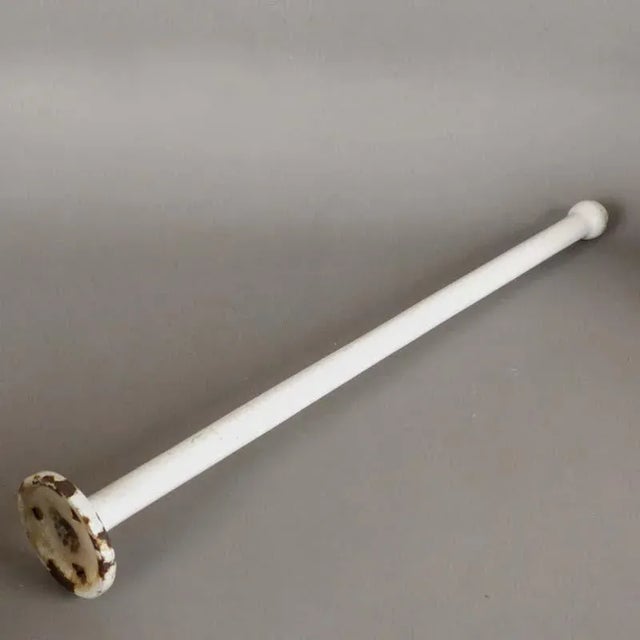 1930s Art Deco Enamelled Towel Rack For Sale - Image 5 of 11