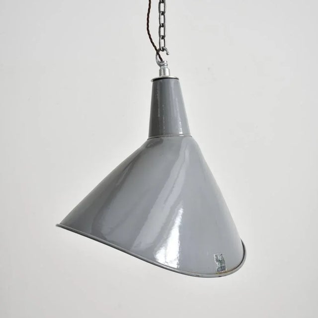 1950s Industrial Grey Elliptical Pendant Light from Benjamin Crysteel, 1950s For Sale - Image 5 of 5