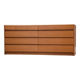 Example of Nordisk Andels-Eksport Casegoods and Storage