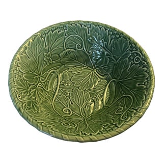 Vintage Bordallo Pinheiro Green Ivy & Vine Bowl For Sale