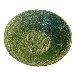 Vintage Bordallo Pinheiro Green Ivy & Vine Bowl