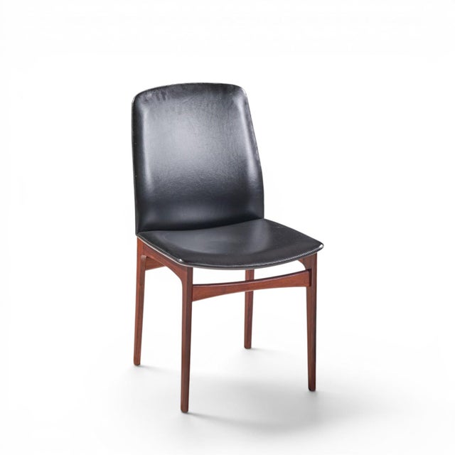 Johannes Andersen Style Mid Century Danish Rosewood Dining Chairs - Set of 8 For Sale - Image 10 of 10