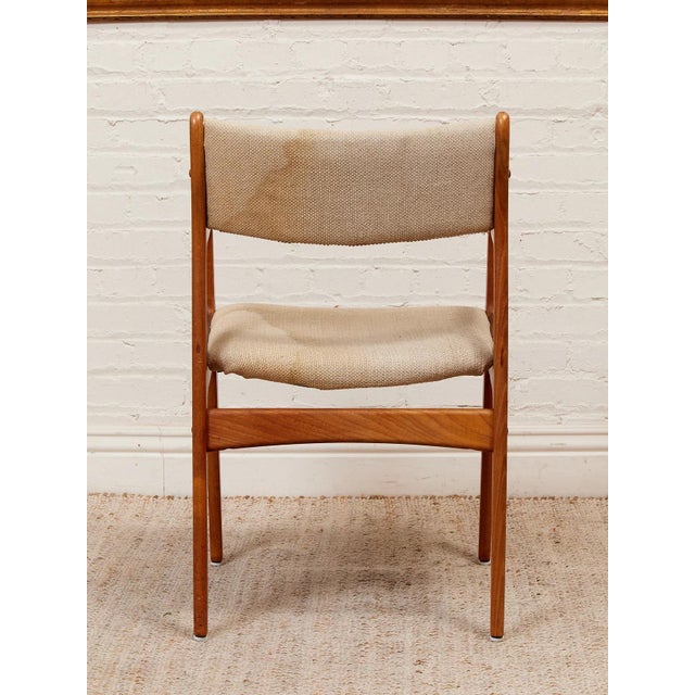With its modern profile, and stylish frame, this dining chair is sure to be an eye-catching piece for any style of...