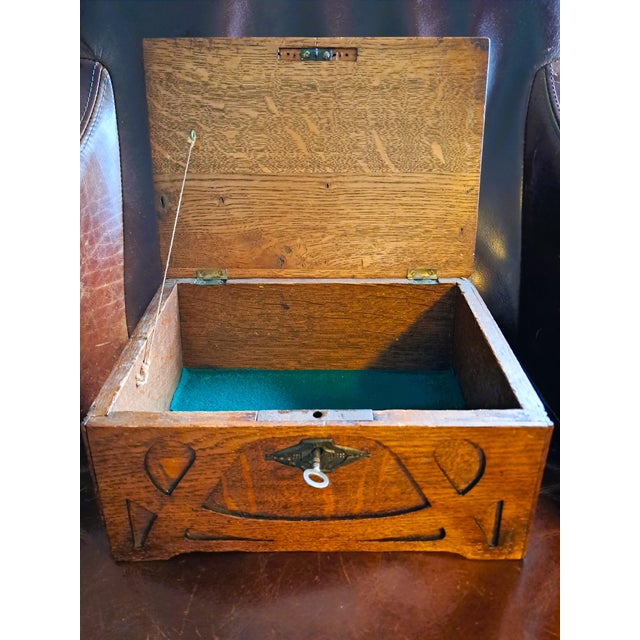 Late 19th Century Arts & Craft Brass and Oak Casket, England For Sale - Image 13 of 16