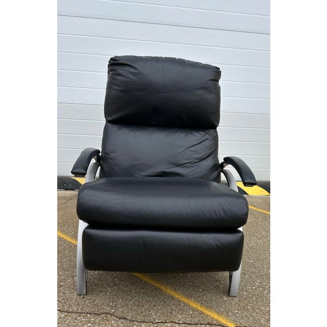 2010s Comfort Designs Black Leather Recliner For Sale - Image 5 of 10