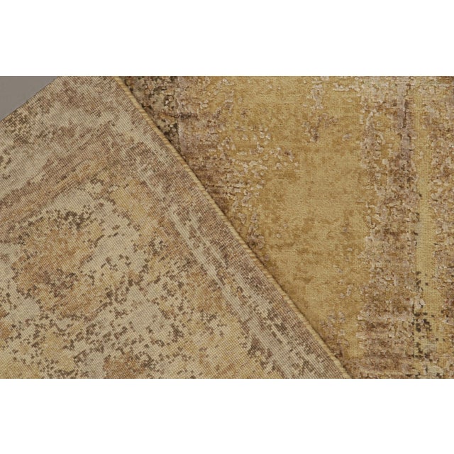 Textile Rug & Kilim’s Modern Rug in Gold, Beige-Brown and Grey Abstract Pattern For Sale - Image 7 of 7