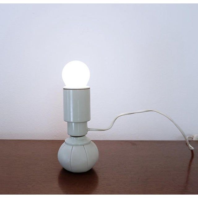 Wear consistent with age and use. Design - Italian Modern table lamp Measures : 9x18cm - H with Bulb : 25,5cm Materials :...
