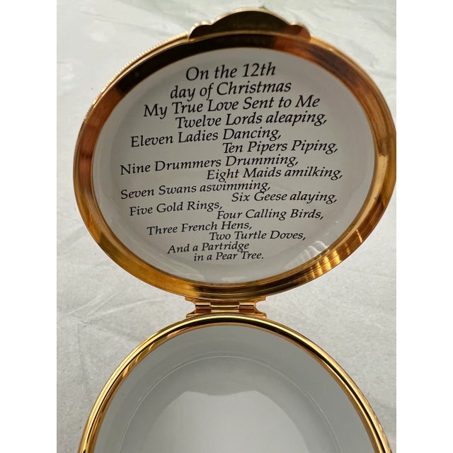 Vintage 1980s Staffordshire Enamel Box, 12 Days of Christmas, Made in England. For Sale - Image 10 of 13