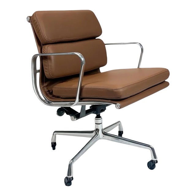 Eames Aluminum Group Soft Pad Management Chair by Herman Miller - Brown Leather For Sale