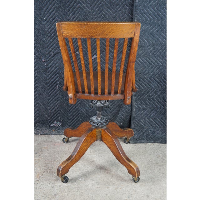 Antique Milwaukee Quartersawn Oak Adjustable Swivel Library Office Desk Chair For Sale - Image 12 of 12