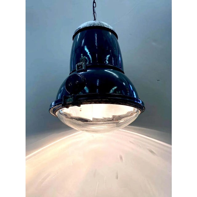 Industrial 1940s Italian Blue Enamel Large Industrial Factory / Warehouse Lantern For Sale - Image 3 of 13