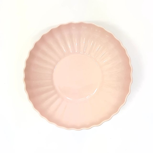 Mid 20th Century Large Blush-Pink Fluted Ceramic Bowl For Sale - Image 5 of 5