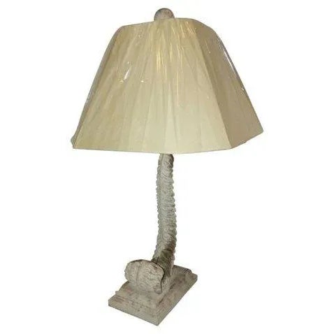 Early 19th Century Carved Wooden Feather Lamp For Sale - Image 5 of 5