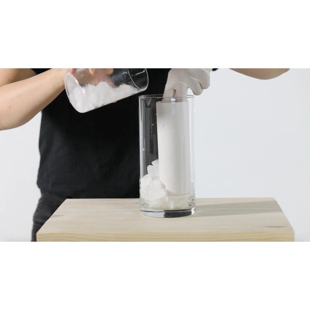 Panta Rhei Capillary Effect Vase by Jihye Kang For Sale - Image 4 of 5