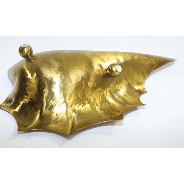 Metal Vintage Brass Bowl in the Shape of a Large Leaf, Italy, circa 1950 For Sale - Image 7 of 13