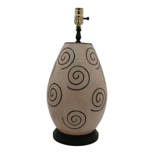 Late 20th Century Black & Ivory Geometric Chulucanas Pottery Spiral Table Lamp For Sale