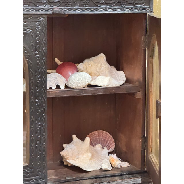 Mid 19th Century Anglo-Indian Carved Two-Part Campaign Chest For Sale - Image 11 of 17