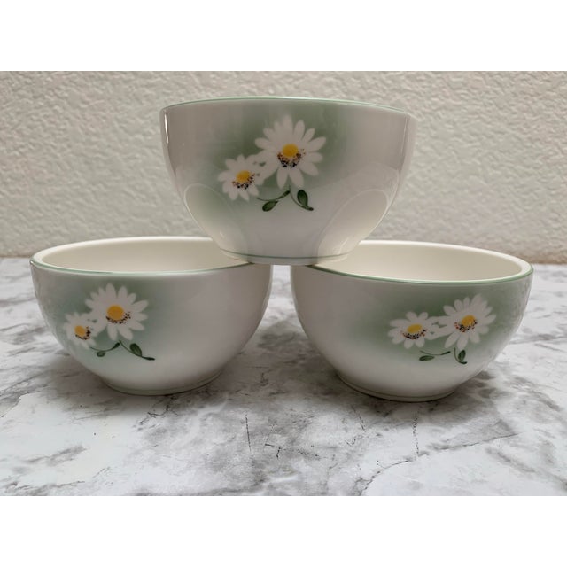 1970s Vintage Japanese Petite Daisy Bowls, Set of Three For Sale - Image 5 of 8