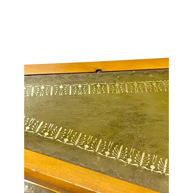 Vintage English Wood Library Spiral Step Ladder With Green Tooled Leather Tread Insets For Sale - Image 11 of 18
