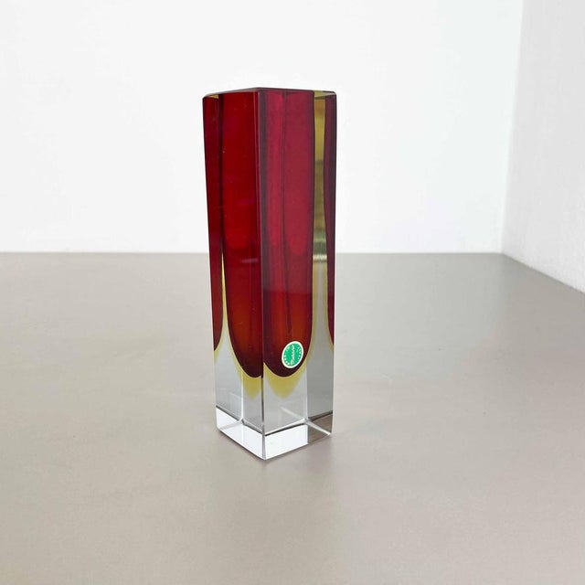 Large Red Murano Glass Sommerso Cube Vase attributed to Flavio Poli, Italy, 1970s For Sale - Image 3 of 18