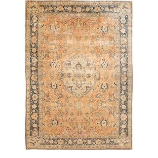 Antique Indian Agra Handmade Medallion Motif Peach Oversize Wool Rug For Sale