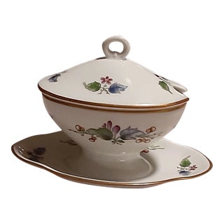 Delisting, Hostess Gift-Ginori 1980s Unuse Italian Porcelain Rare European Pattern Mini Tureen For Sale