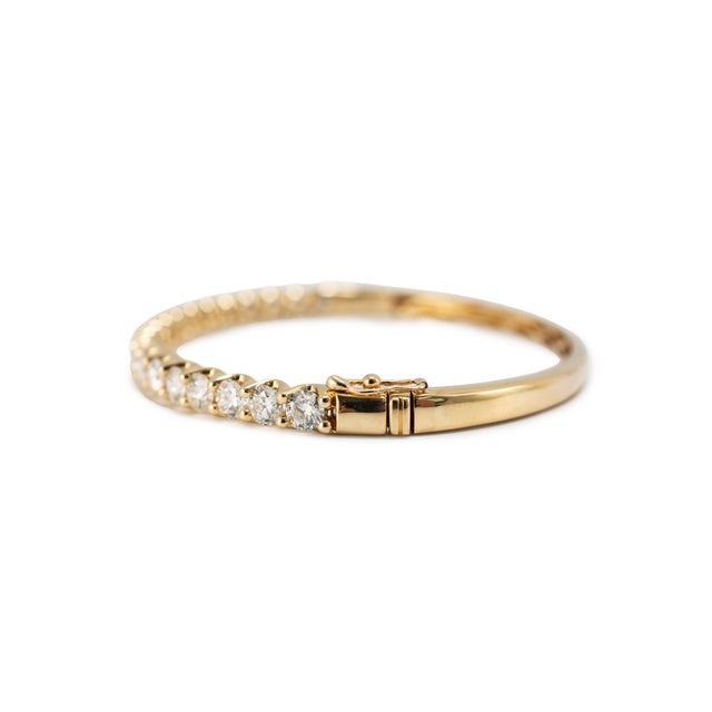 Gender: Ladies Metal Type: 18K Yellow Gold Length: 6.25 inches Width: 4.00 mm Weight: 14.24 grams Ladies 18K yellow gold,...
