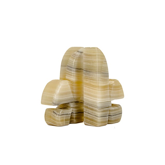 Vintage Hand Carved Striped Onyx Marble Split Fleur De Lis Bookends. They are made from natural banded onyx, a stone...