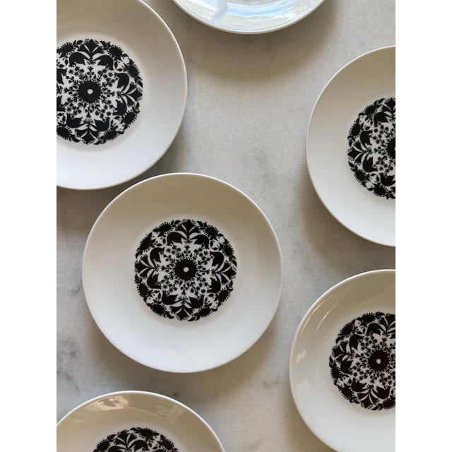 Set of 6 Mid 20th Century Rosenthal Small Plates in the "Hilton" Pattern For Sale In Austin - Image 6 of 11
