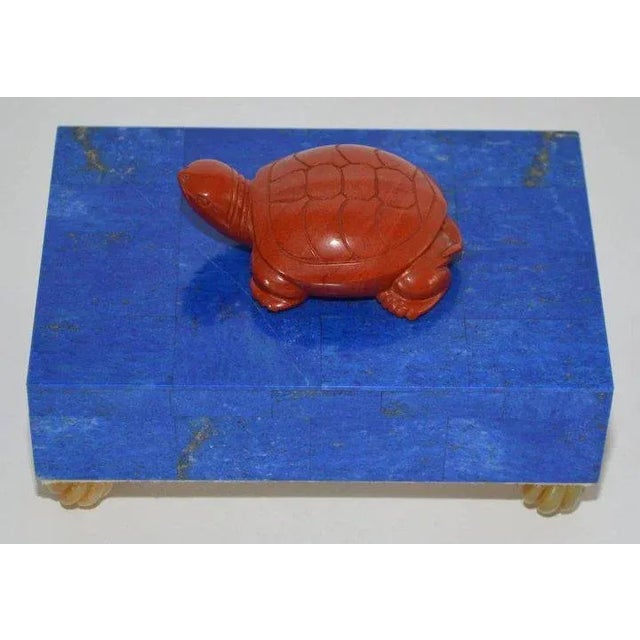 Early 20th Century Loyd Paxton Lapis Lazuli Carved Jasper Turtle & Cornelian Feet Hinged Jewelry Desk Box For Sale - Image 5 of 9
