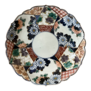 Antique Arita Porcelain Scalloped Hand Painted Imari Bowl Meiji Period (1868-1912) Japan