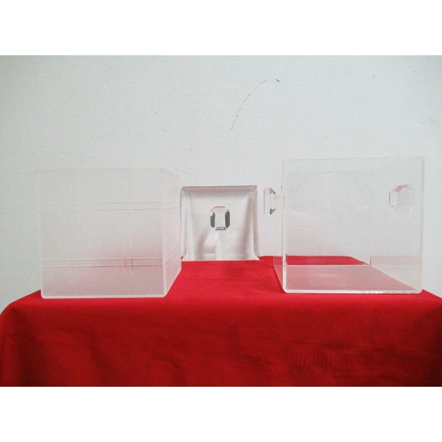 Mid-Century Modern Vintage Mid-Century Lucite Ice Bucket For Sale - Image 3 of 6