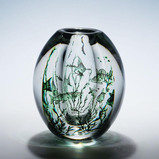 1960s Vintage Fish Graal Vase by Edward Hald for Orrefors, Sweden 1963 For Sale - Image 5 of 8
