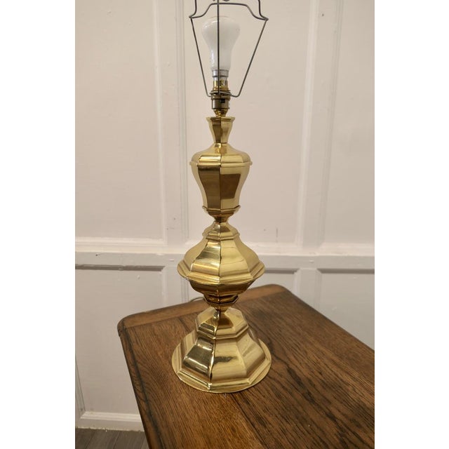 Gold Large Bulbous Octagonal Brass Table Lamp, 1960s For Sale - Image 8 of 9